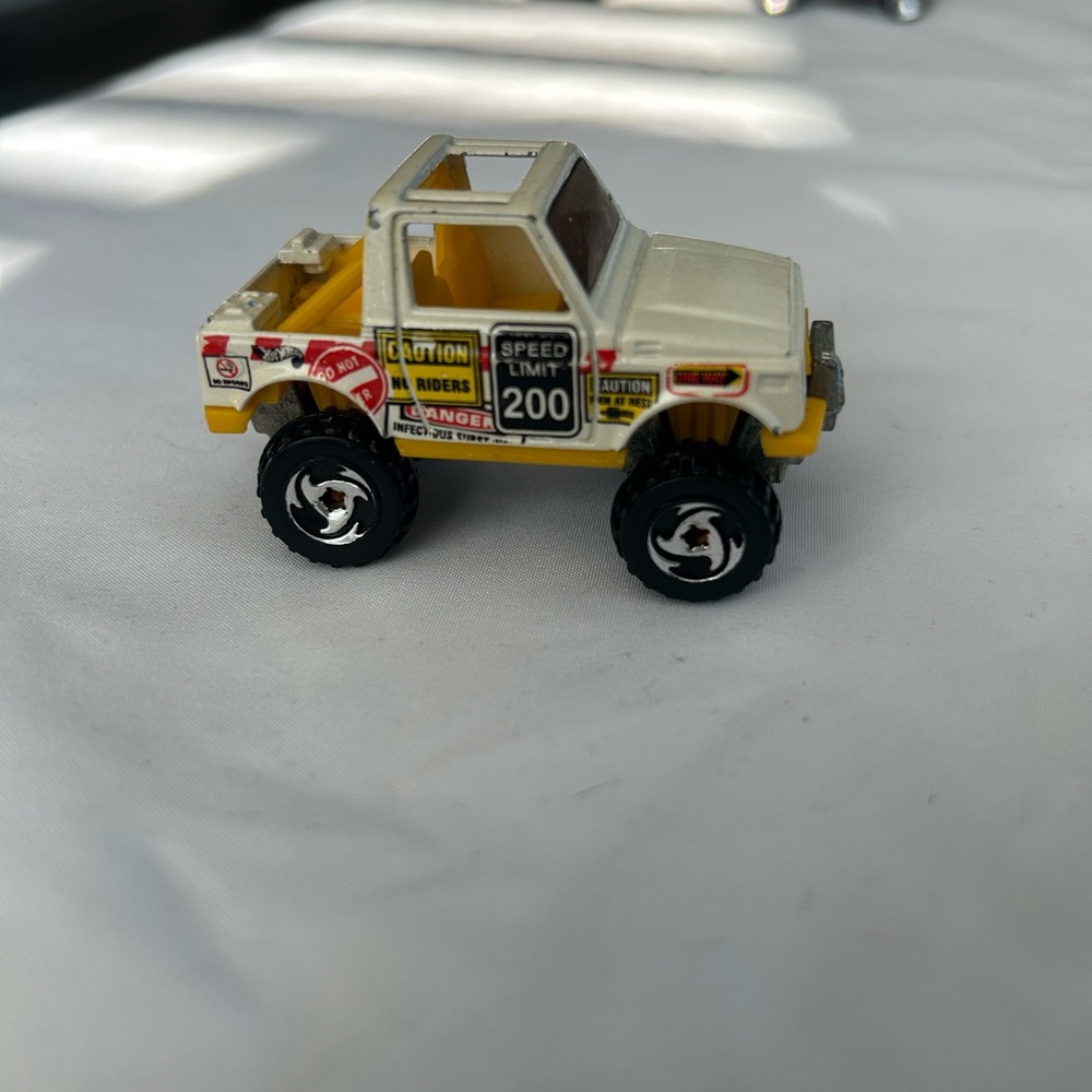 Vintage Hot Wheels Street Roader Suzuki